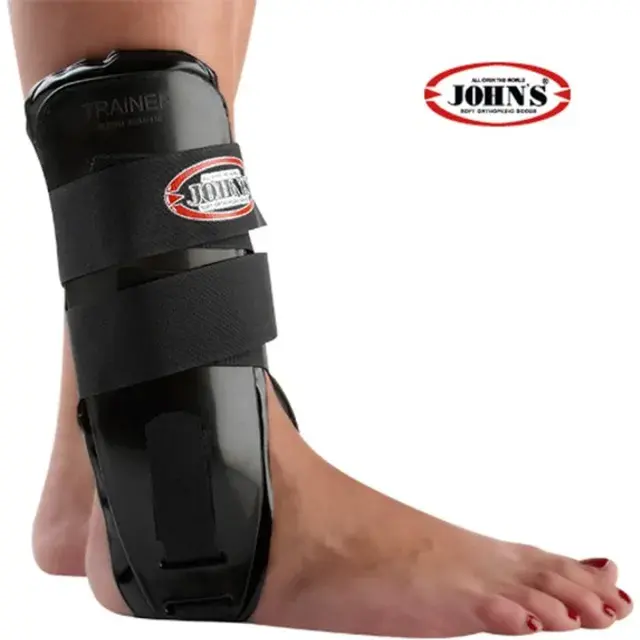 John's Action Sport Μαύρος Νάρθηκας Ποδοκνημικής One Size (23211), 1Τεμάχιο