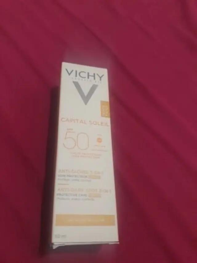 Vichy Capital Soleil Anti Dark Spot Tinted, Αντηλιακή Κρέμα Προσώπου με Χρώμα μη Λιπαρής Υφής Κατά των Κηλίδων SPF50 50ml