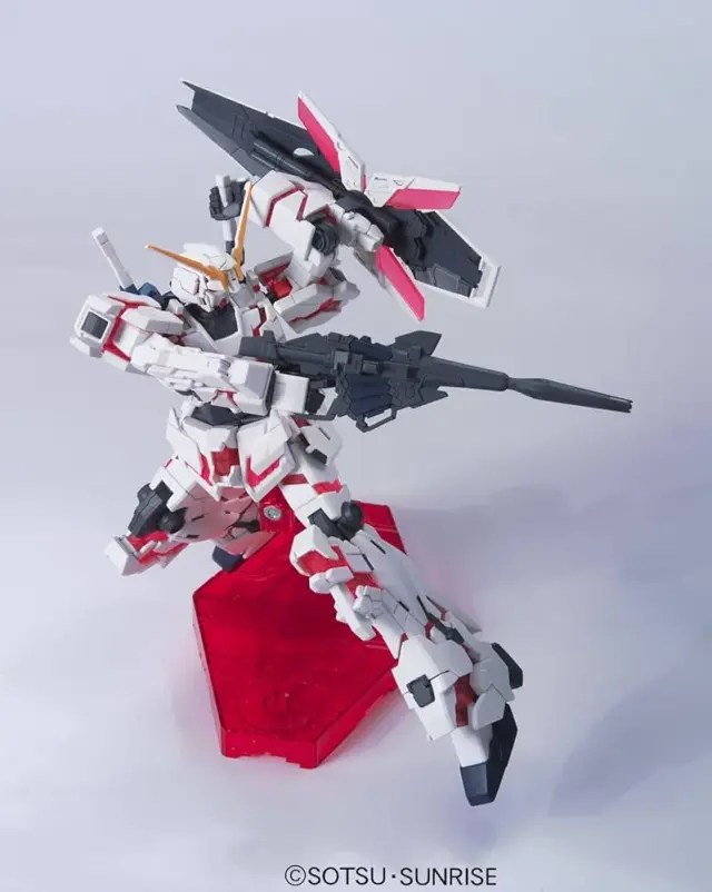 Gundam - 1/144 HGUC RX-0 UNICORN GUNDAM (DESTROY MODE) 3