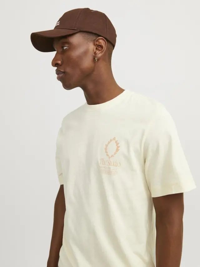 JORNOTO GRAPHIC CHEST TEE SS C.N LN buttercream - XL 2