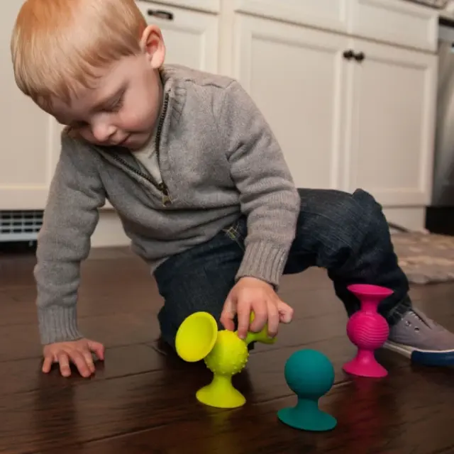 Fat Brain Toys Pip Squigz – Σετ 3 Βεντουζάκια Κουδουνίστρες για Μωρά 6+ μηνών 3