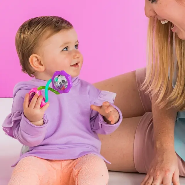 Bright Starts Rattle and Shake Barbell Κουδουνίστρα Pink 3+ Μηνών 3