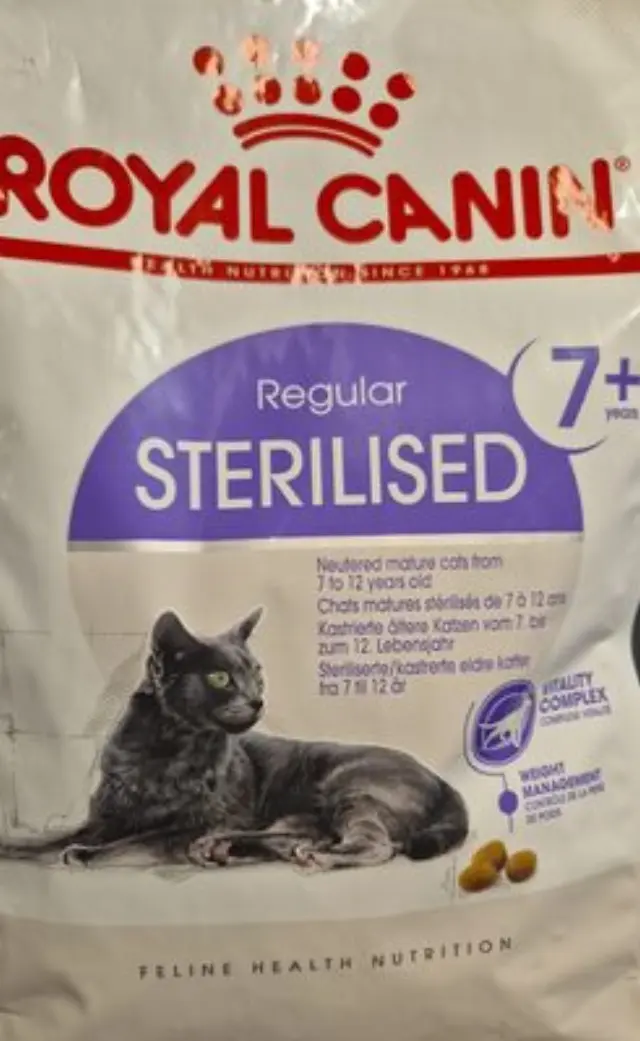 Royal Canin Regular Sterilised 7+ Ξηρά Τροφή Γάτας με Πουλερικά & Ρύζι 1.5kg