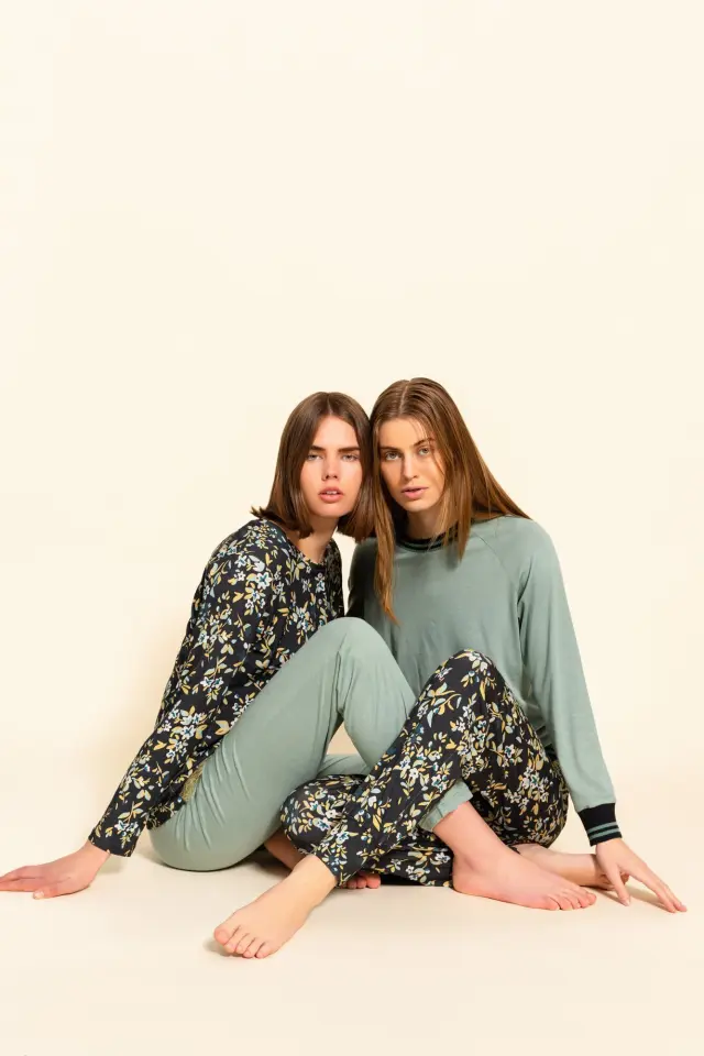 W1357 - Type - PYJAMA MINT NIGHT