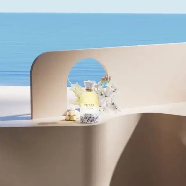 Lattafa Petra Eau de Parfum 100ml – Γλυκό Gourmand Γυναικειο Άρωμα με Δαμάσκηνο, Ρούμι, Καρύδα, Πραλίνα + Βανίλια 2