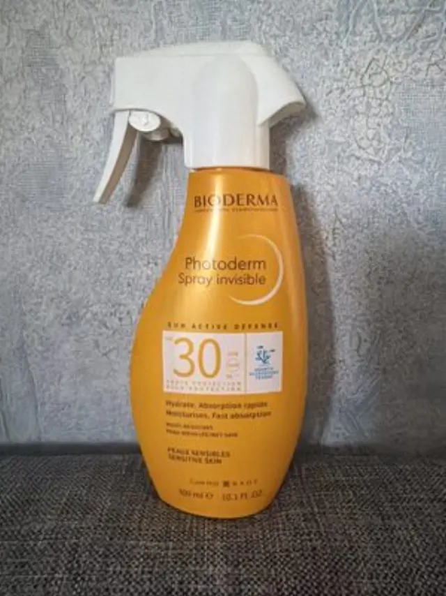 Photoderm Spray Invisible Eνυδατικό Αντηλιακό Σπρέι Για Πρόσωπο & Σώμα SPF30+ 300ml