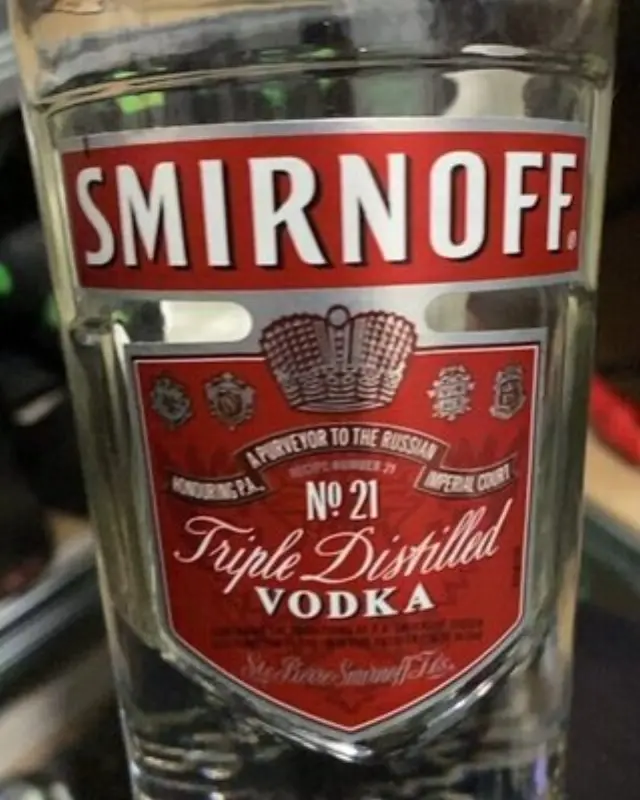 SMIRNOFF RED 700ml