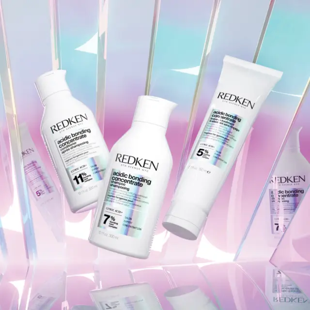 Redken Acidic Bonding Concentrate Holiday Set (Shampoo 300ml, Conditioner 300ml, Leave-In Teatment 150ml) 2