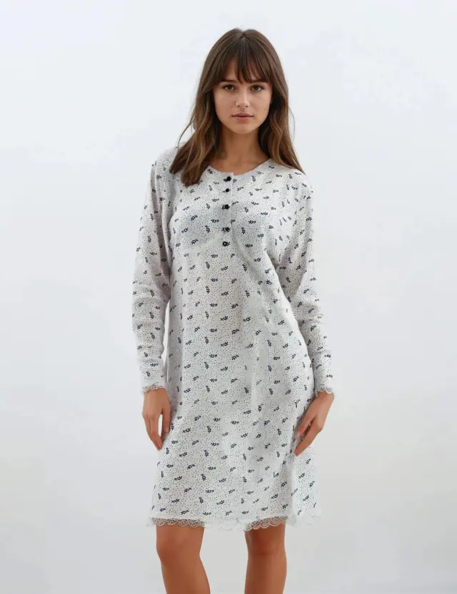 W633 - Type - NIGHTGOWN WHITE FLOWER