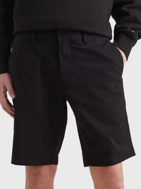 TOMMY HILFIGER Μαύρη Chino Βερμούδα σε ίσια Γραμμή Μαύρο