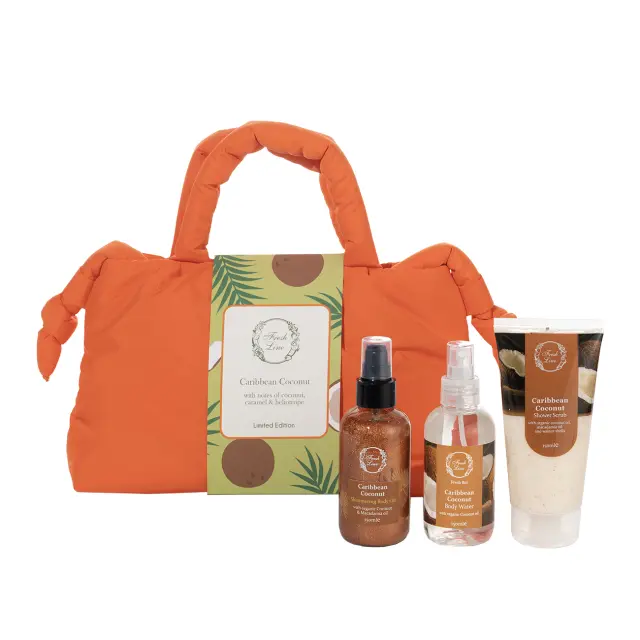 Fresh Line Summer Bag Caribbean Coconut Σετ: Απολεπιστικό Ντους 150 ml, Αρωματικό Νερό 150 ml & Λάδι Λάμψης 150 ml