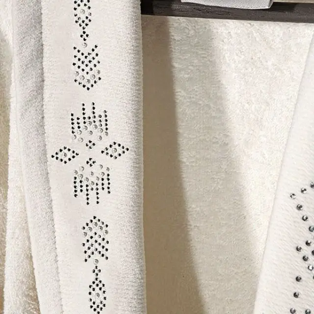 Beauty Home Μπουρνούζι με γιακά και strass Art 3090 M-L Εκρού 2