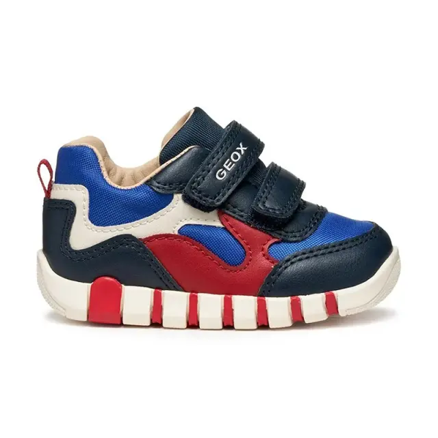 Παπούτσια sneakers Geox