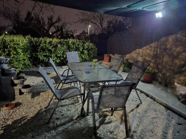 Στεγανός Ηλιακός Προβολέας LED 150W Ψυχρό Λευκό 6500K με Τηλεχειριστήριο IP66 JT-BJ150W-TZ 2