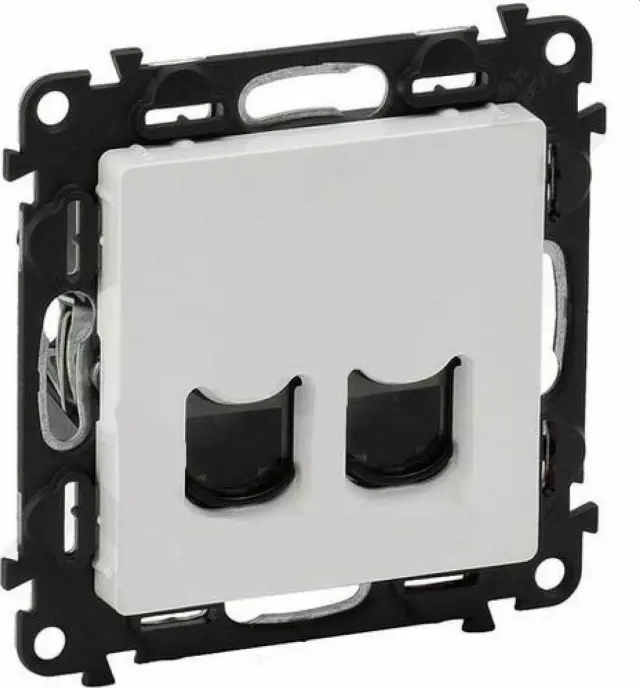 Double RJ45 socket Valena Life category 6 UTP with cover plate white