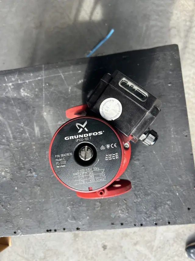 Grundfos UPS32-120 F Κυκλοφορητής PN6/10 3 x 400-415 V 2