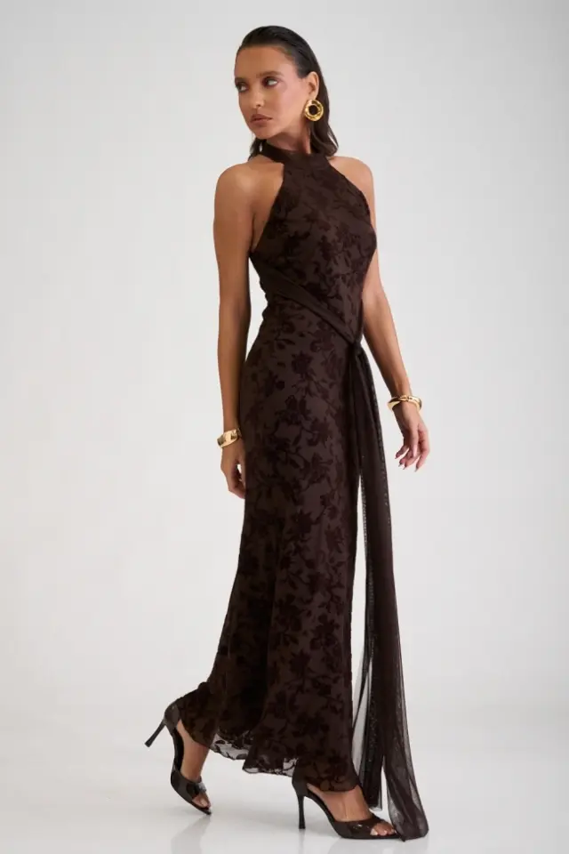 Maxi φόρεμα halter με floral βελούδινο σχέδιο - Καφέ - ONESIZE 2