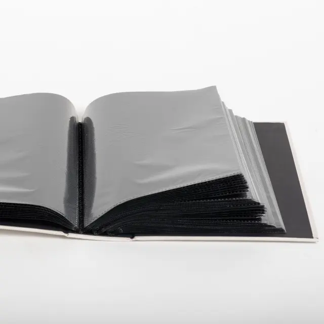 Άλμπουμ με θήκες μαύρες για 100 φωτογραφίες 13×18 & 13Χ19 λευκό με σχέδια φλοράλ γκρι UMBRIA 3