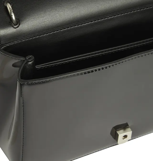 Γυναικεία τσάντα CALVIN KLEIN Sculpted Flap 13053 Μαύρο 2