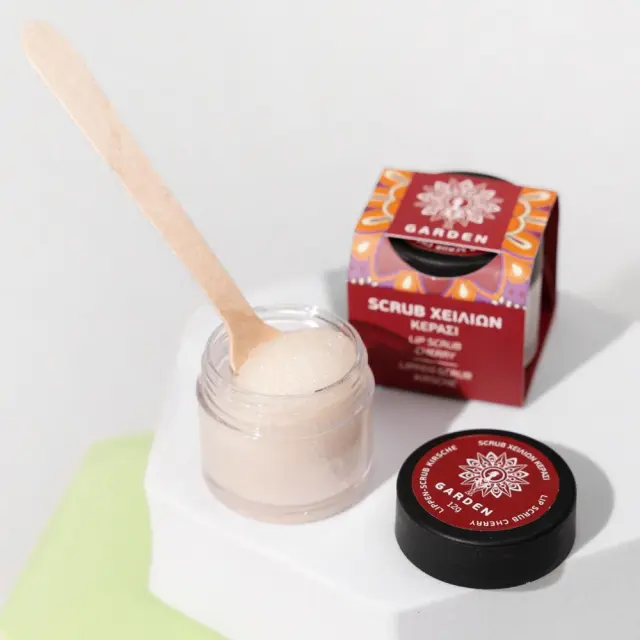 Garden Lip Scrub Cherry Απολεπιστικό χειλιών Κεράσι, 12gr 2