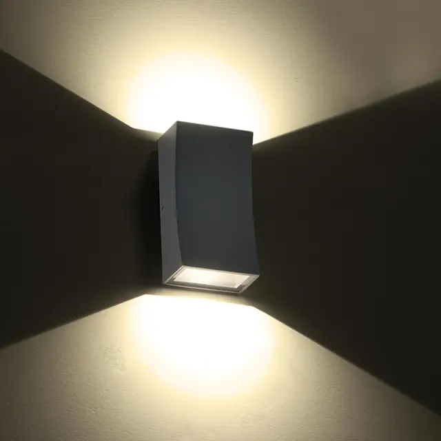 LED HP WALL LUMINAIRE 6W 180LM 89° 230V AC 3.000K DARK GREY CRI80 IP65 30.000HRS / LG1042G 2