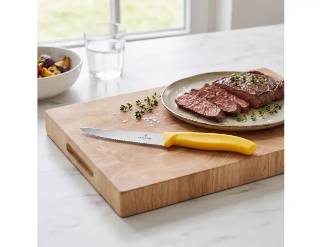 Μαχαίρι Steak Victorinox Swiss Classic με μήκος λεπίδας 11cm - Yellow 6.7238.C1