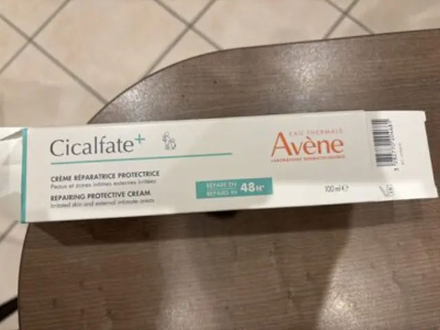 Avene Cicalfate+ Restorative Protective Cream 100ml – Επανορθωτική + Καταπραϋντική Κρέμα για Ευαίσθητες και Ερεθισμένες Επιδερμίδες