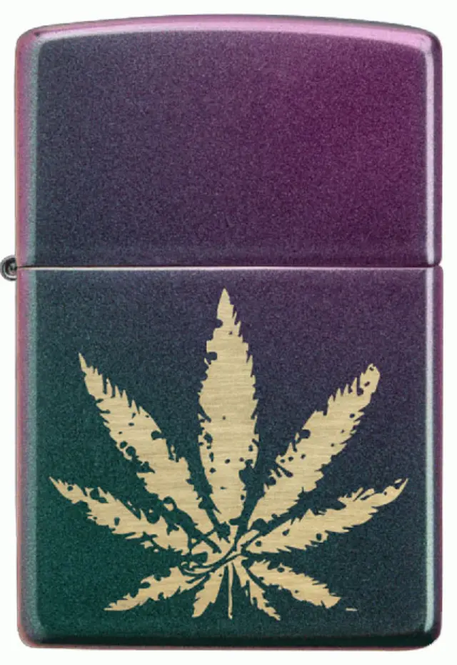 ZIPPO Αναπτήρας - 49185 Cannabis Design