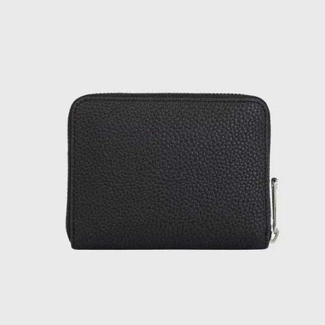 Tommy Hilfiger - Γυναικείο Πορτοφόλι Black Th Emblem Med Za AW0AW14892-BDS Mαύρο 2