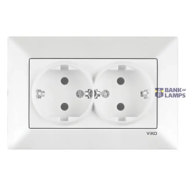 Meridian White Two Gang Earthed Socket
