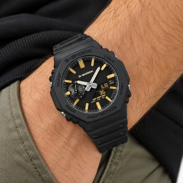 Ανδρικό Ρολόι Casio G-SHOCK 11-GA-2100LXB-1A9ER Μαύρο με Χρυσές Λεπτομέρειες 2