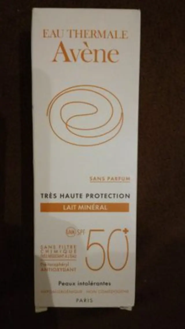 Avène Soins Solaires Mineral, Αντηλιακό Γαλάκτωμα για μη Ανεκτικό Δέρμα SPF50+ 100ml