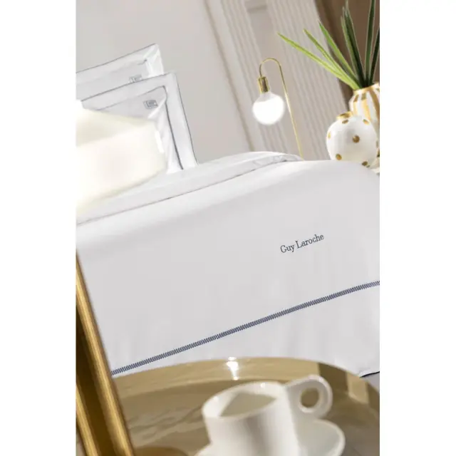Σετ Παπλωματοθήκη King Size 3 Τεμαχίων Guy Laroche Elite White/Marine 250x240 2