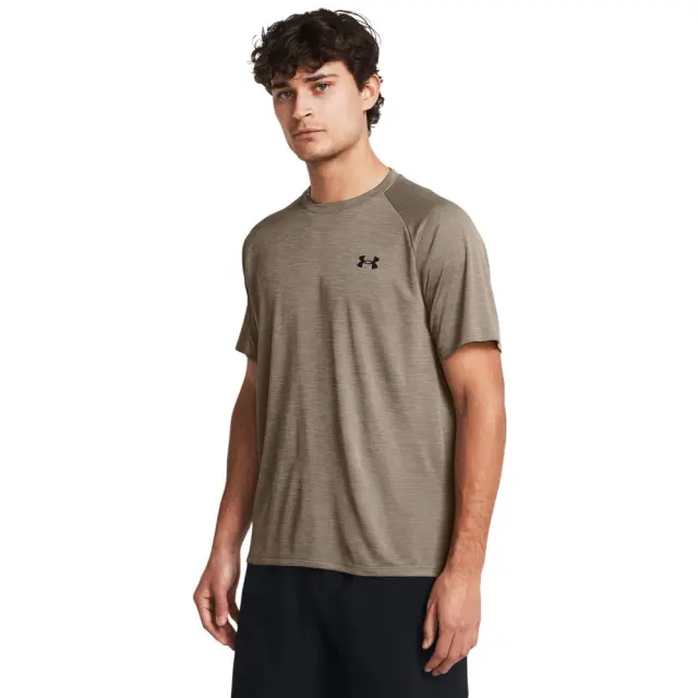Under Armour Tech Textured T-Shirt (1382796-200) - Μπέζ