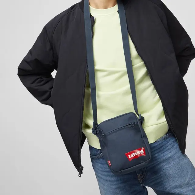 Τσαντάκι Χιαστί Levi's 229095-0208-0017 Σκούρο Μπλε - One Size