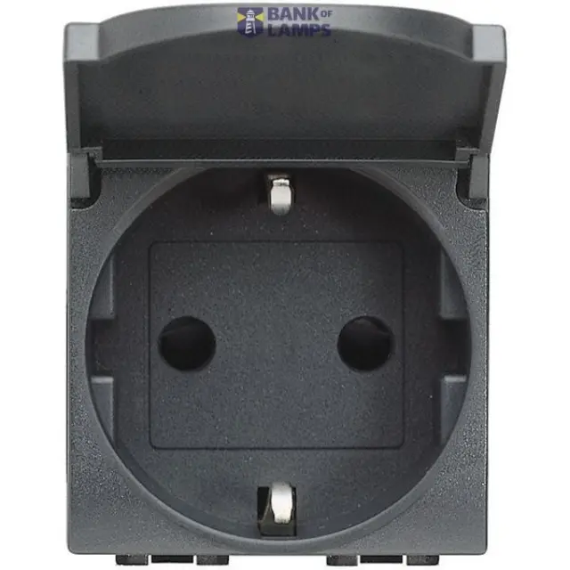 st ger socket 16A