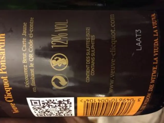 VEUVE CLICQUOT BRUT CHAMPAGNE ΛΕΥΚΗ 750ml 2