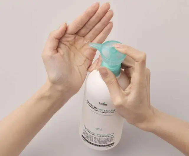 Lador Keratin LPP Shampoo για ξηρά και ταλαιπωρημένα μαλλιά χωρίς θειικά άλατα (Sulfate-Free) 530ml 2