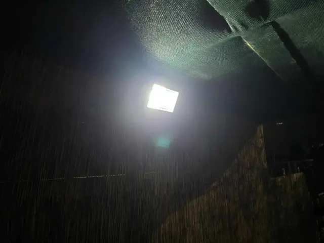 Στεγανός Ηλιακός Προβολέας LED 150W Ψυχρό Λευκό 6500K με Τηλεχειριστήριο IP66 JT-BJ150W-TZ 3