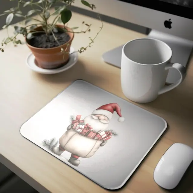 Mousepad ( Christmas Gnome 05 ) Διαστάσεις: 23cm(μήκος) x 20cm (ύψος)