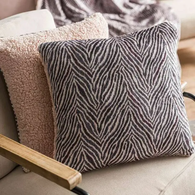 ΜΑΞΙΛΑΡΟΘΗΚΗ ZEBRE 43X43 POWDER PINK GOFIS HOME