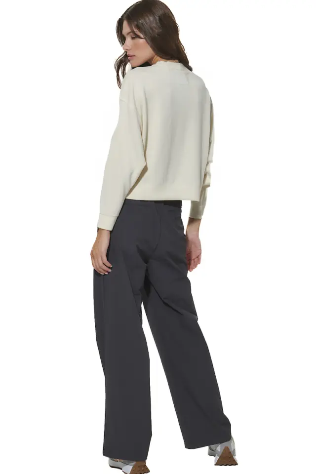 Body Action Modal Crop Sweatshirt White 061623-01-05A - M 3