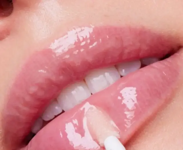Nuxe Very Rose Plumping Lip Serum Hyaluronic Acid-Ορός Χειλιών για Όγκο 8ml 2