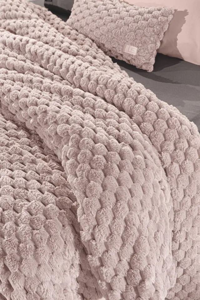 ΓΟΥΝΙΝΗ ΚΟΥΒΕΡΤΑ KING SIZE(240×260) ELIXIR OLD PINK GUY LAROCHE 3
