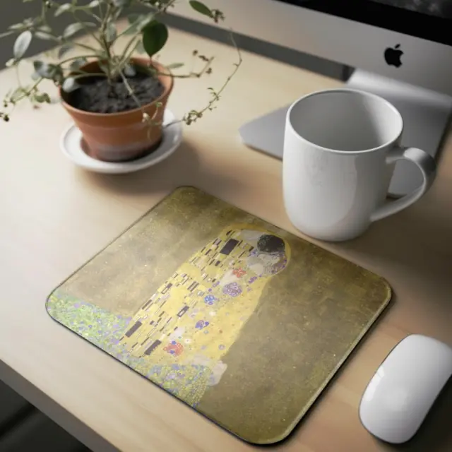 Mousepad ( kiss klimt -38 ) Διαστάσεις: 23cm(μήκος) x 20cm (ύψος)