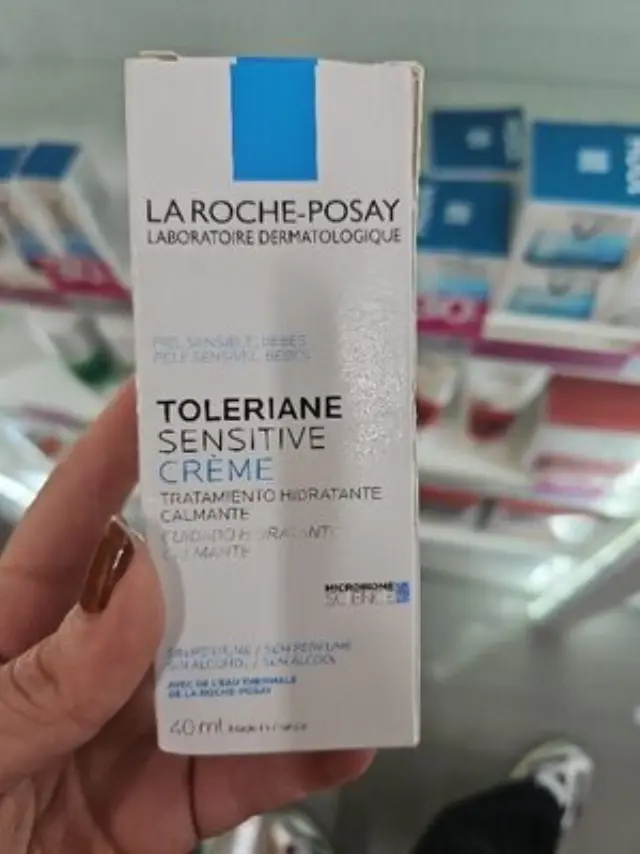 La Roche Posay Toleriane Sensitive Καθημερινή Ενυδάτωση με πρεβιοτικά που ανακουφίζει άμεσα το δέρμα από τα συμπτώματα Ευαισθησίας, 40ml