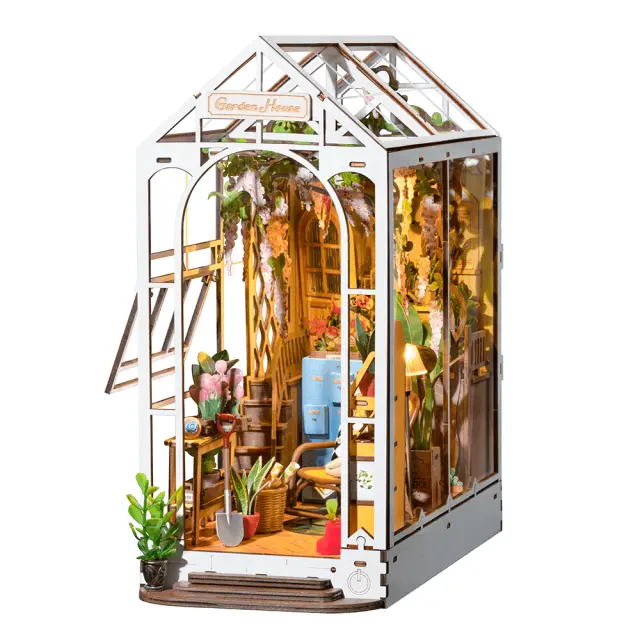 Robotime DIY Κατασκευή Gardenhouse Book Nook TGB06