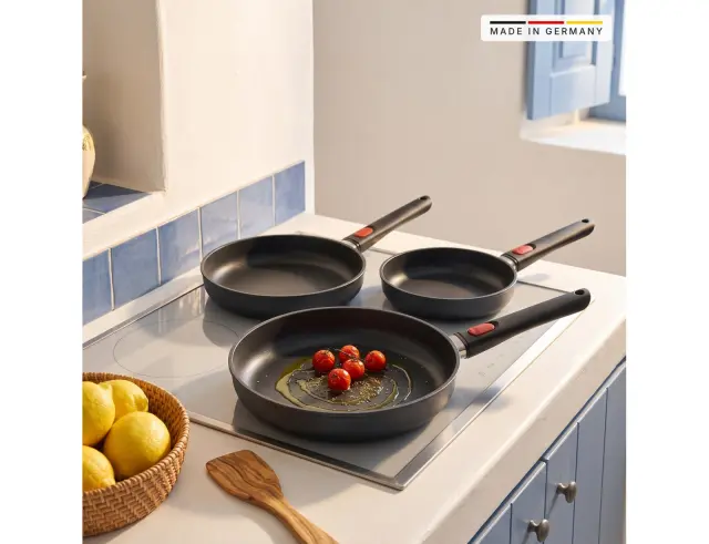Σετ αντικολλητικά Τηγάνια Woll Eco Lite QXR από ανακυκλώμενο αλουμίνιο με διαμέτρους 20cm 24cm και 28cm - 3 τεμάχιαNB-ELI-SET-0001-Q