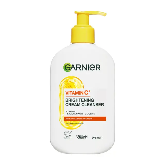 SkinActive Vitamin C Brightening Cream Cleanser 250ml