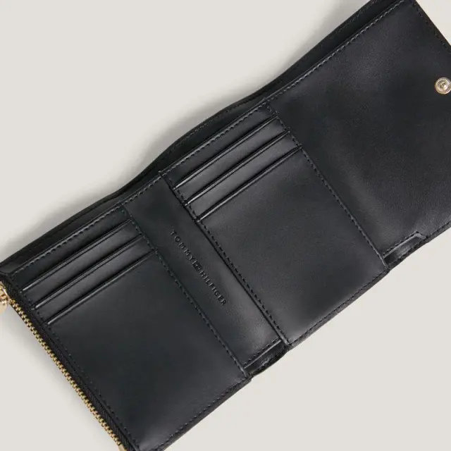 Tommy Hilfiger - Γυναικείο Πορτοφόλι City Med Flap Wallet AW0AW15746-BDS Μαύρο 3